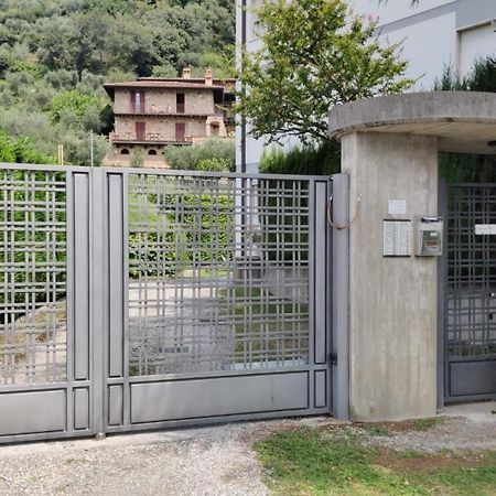 Appartamento Nelly - Per 4 Persone - Caray Park - Sale Marasino - Lago D'Iseo Marone Zewnętrze zdjęcie