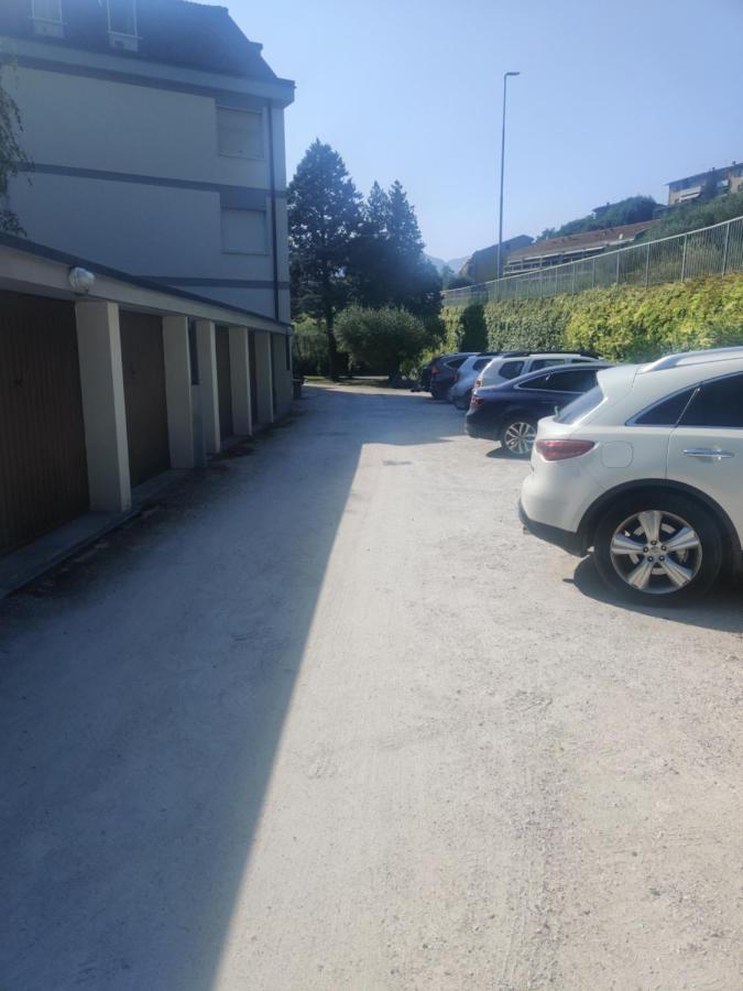 Appartamento Nelly - Per 4 Persone - Caray Park - Sale Marasino - Lago D'Iseo Marone Zewnętrze zdjęcie
